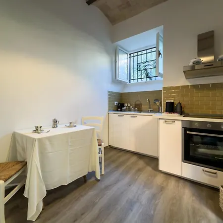 The Quiet Garden At San Giovanni Apartment