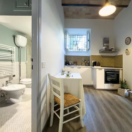 The Quiet Garden At San Giovanni Apartment